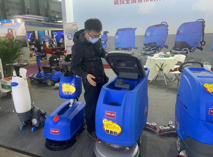 巴彦淖尔坦洁洗地机公司致力于电动洗地机的生产、销售和服务百家